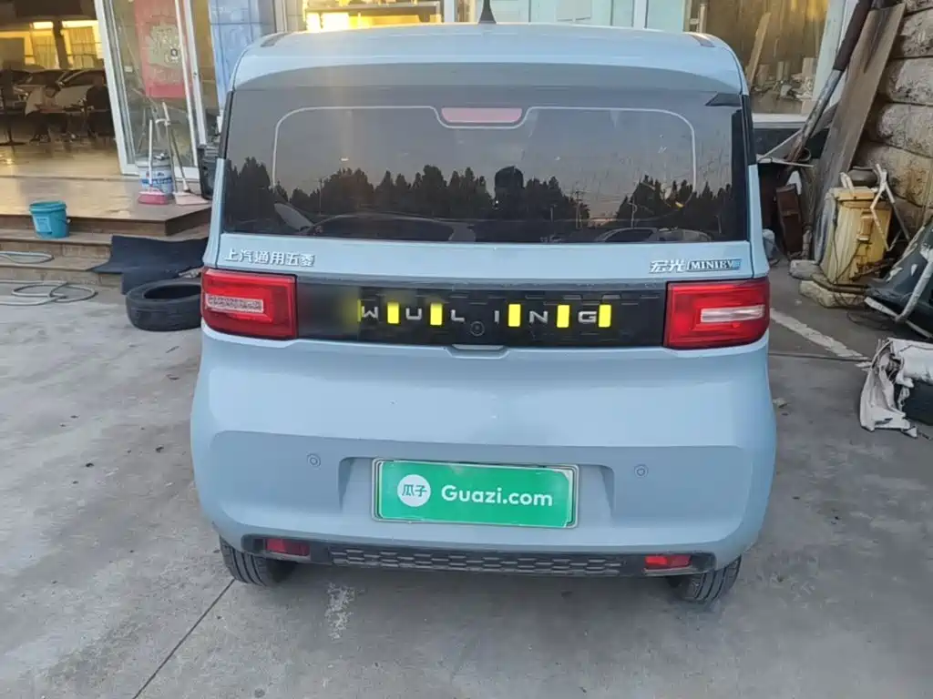 Wuling MINIEV — миниатюра 6