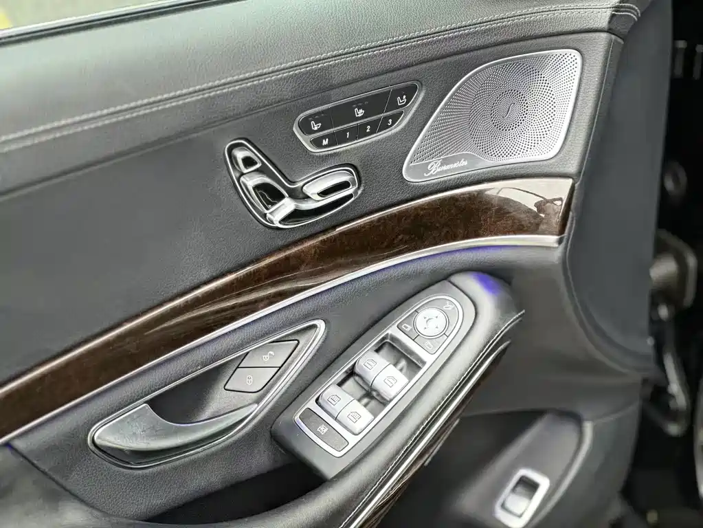 Mercedes-Benz S-Class — миниатюра 8