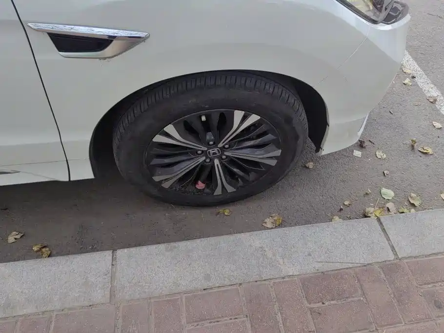 Honda UR-V — миниатюра 6
