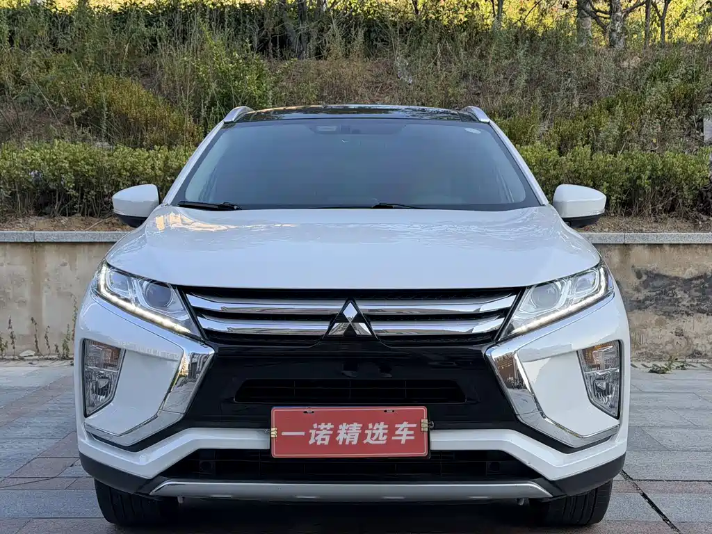 Mitsubishi Eclipse Cross — миниатюра 2