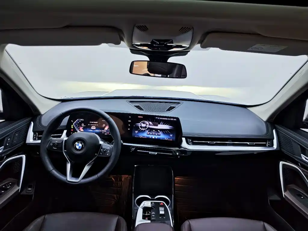 BMW X1 — миниатюра 9