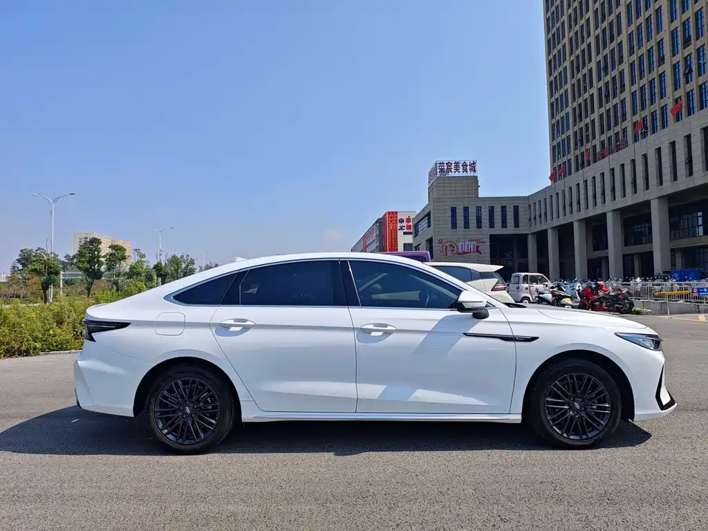 Chery Arrizo 8 — миниатюра 4