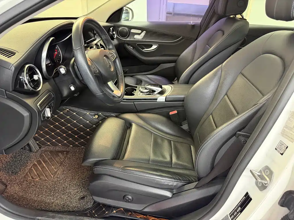 Mercedes-Benz C-Class — миниатюра 5