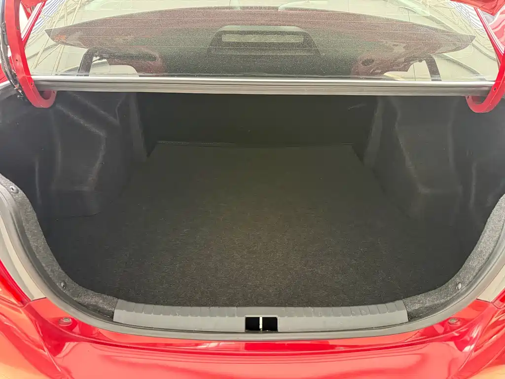 Toyota Yaris L — миниатюра 16