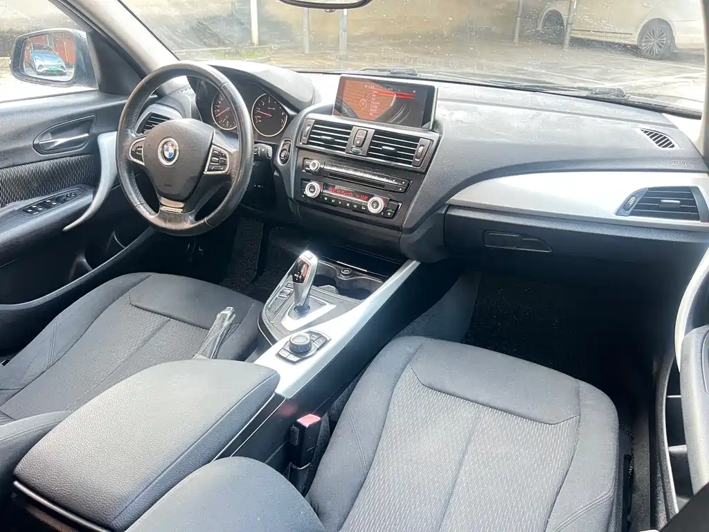 BMW 1 Series (Import) — миниатюра 26