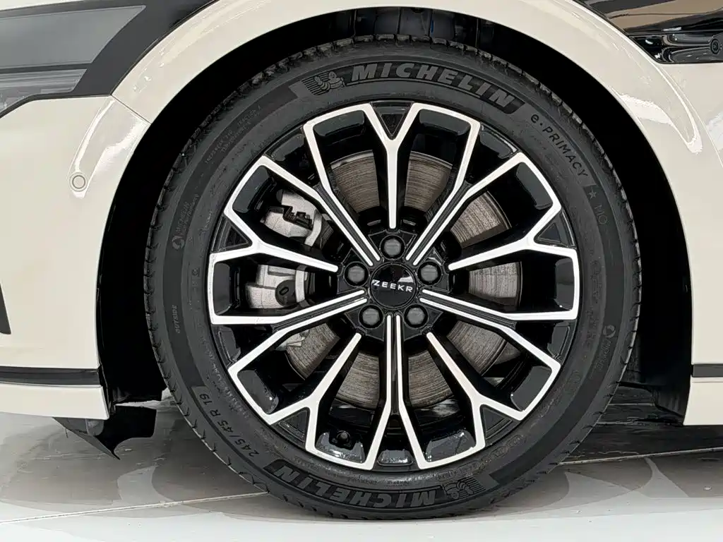 Zeekr Крайний Криптон 007 GT — миниатюра 11