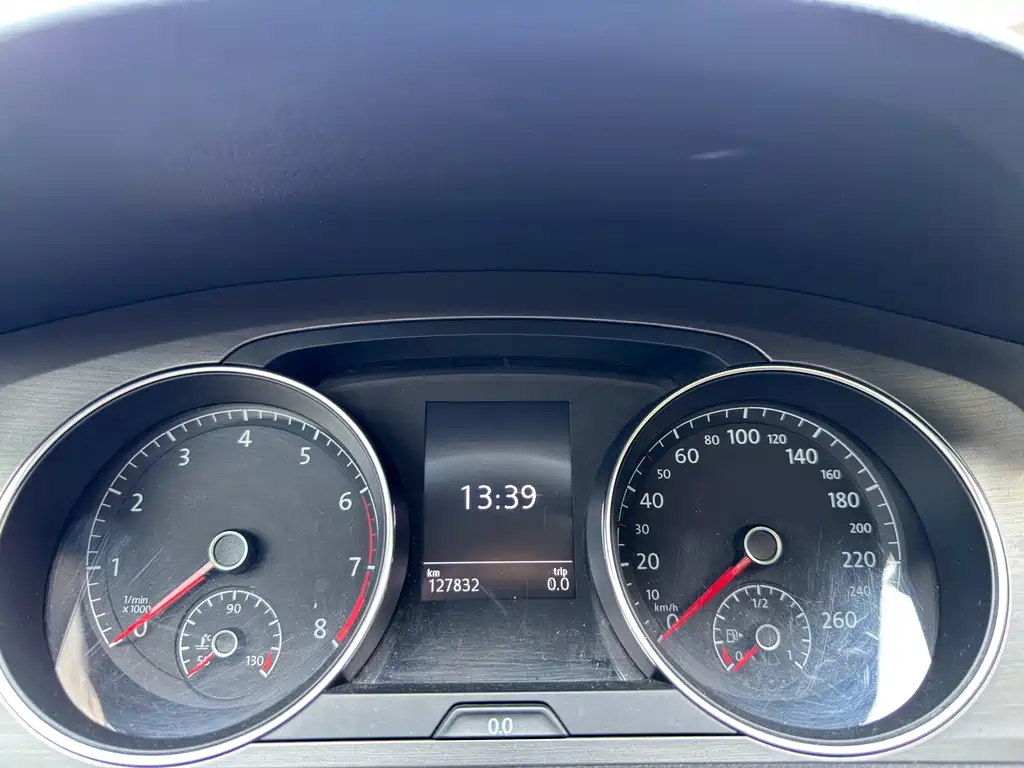 Volkswagen Golf — миниатюра 13