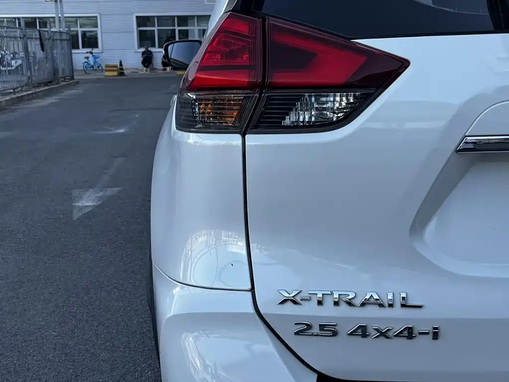 Nissan X-Trail — миниатюра 9