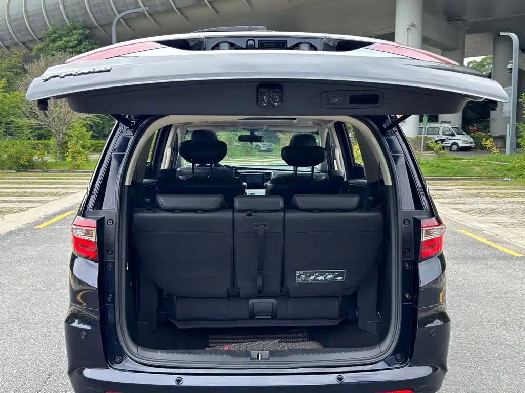 Honda Odyssey — миниатюра 6