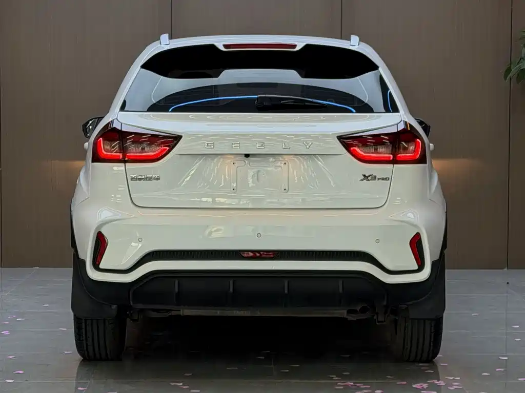 Geely Vision X3 — миниатюра 15