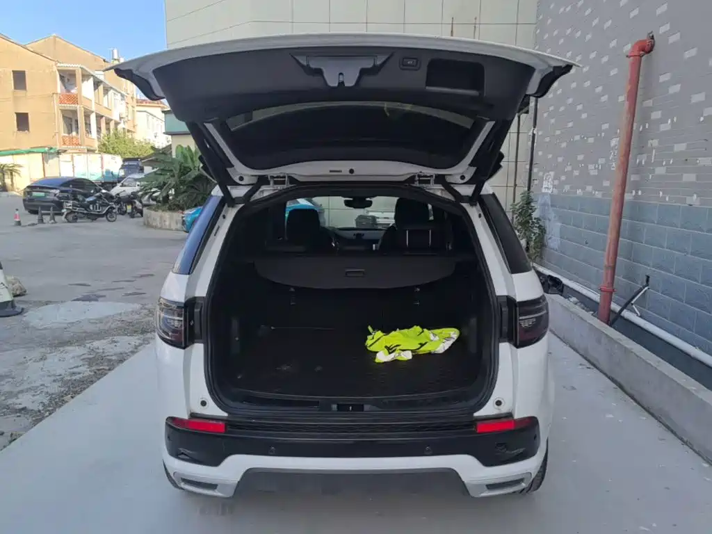 Land Rover Discovery Sport — миниатюра 19