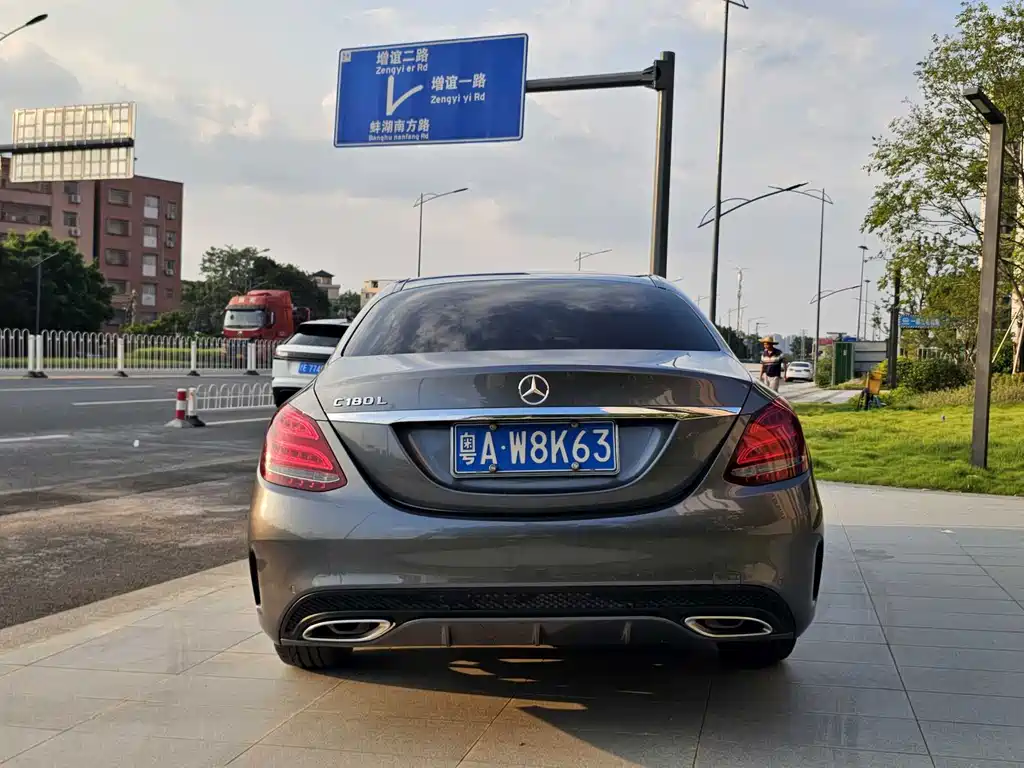 Mercedes-Benz C-Class — миниатюра 7