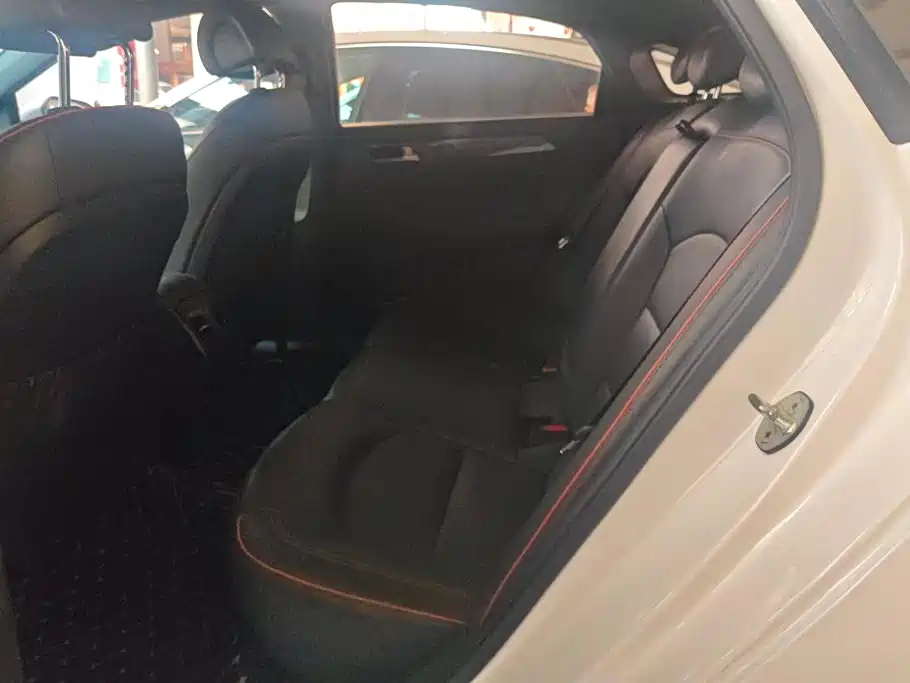 Hyundai Sonata — миниатюра 11