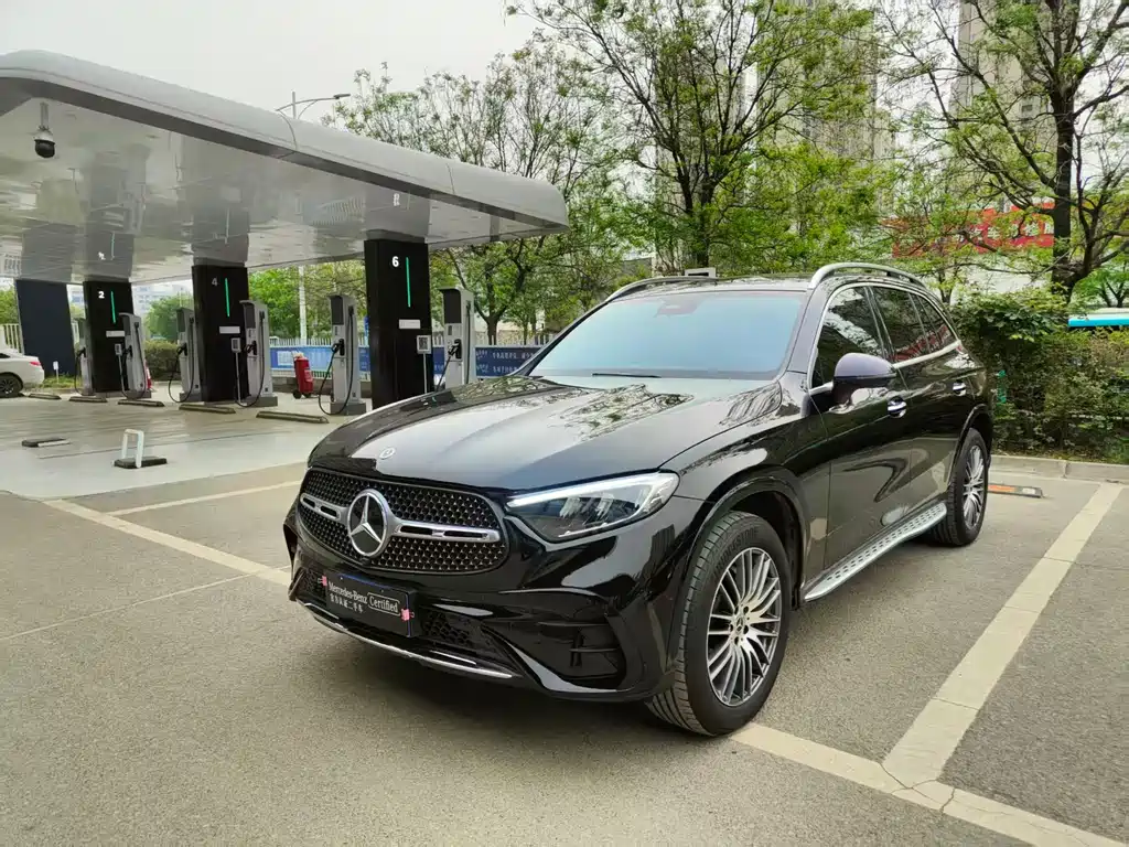 Mercedes-Benz GLC 2025