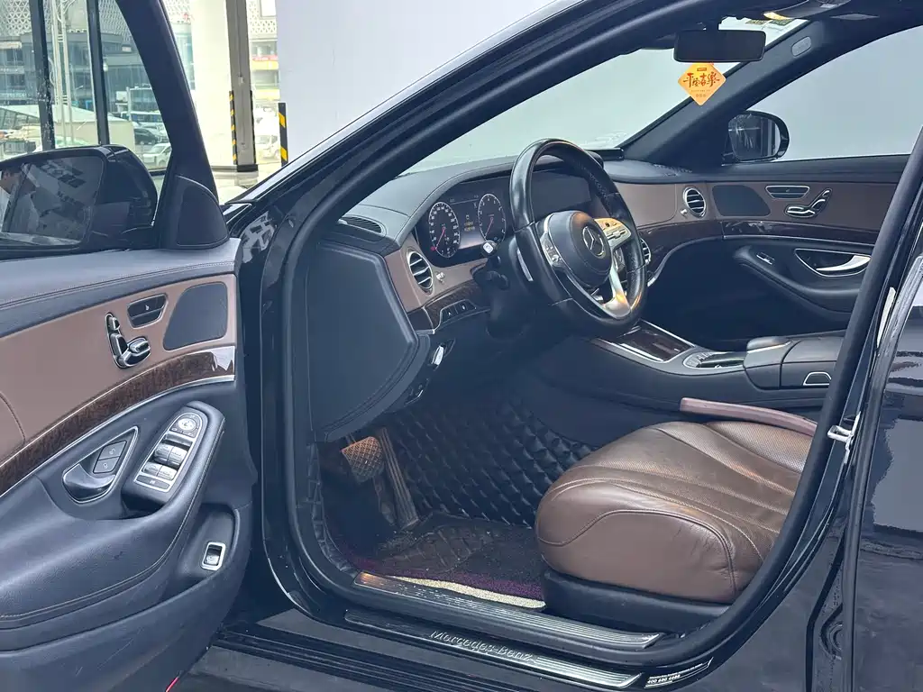 Mercedes-Benz S-Class — миниатюра 7