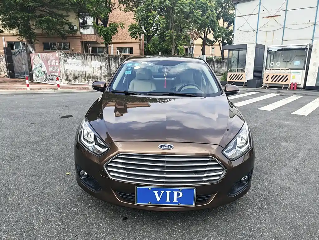Ford Escort — миниатюра 2