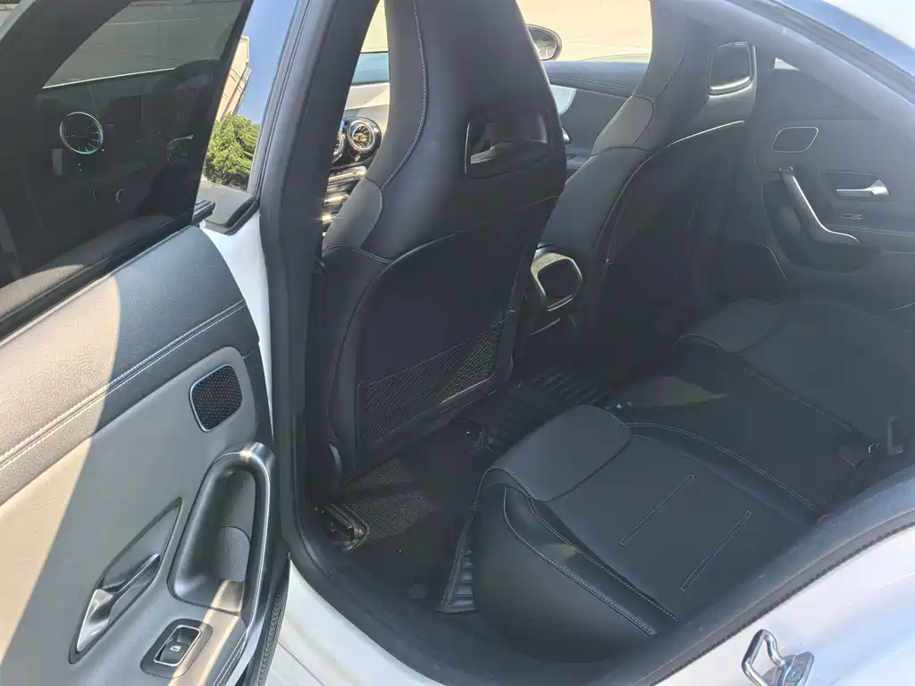 Mercedes-Benz CLA AMG AMG CLA 35 4MATIC, фото 9