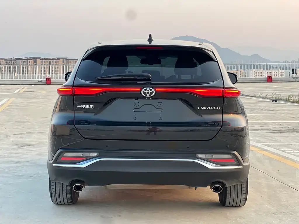 Toyota Harrier — миниатюра 8