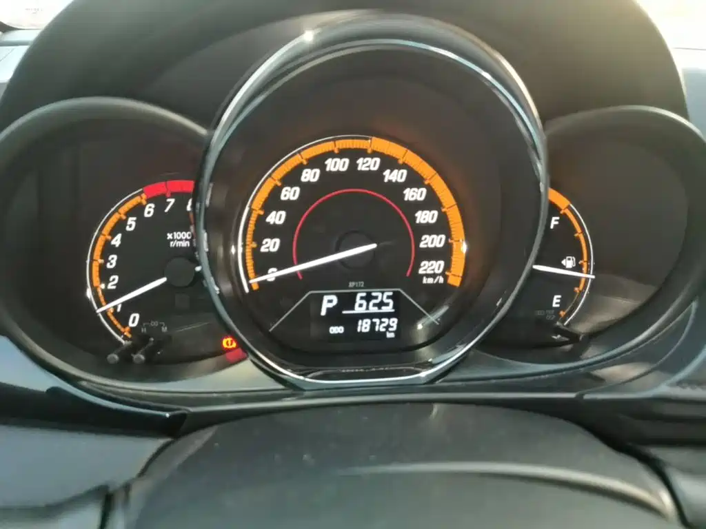 Toyota Yaris L — миниатюра 12