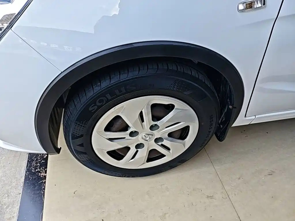 Baojun 310W — миниатюра 23