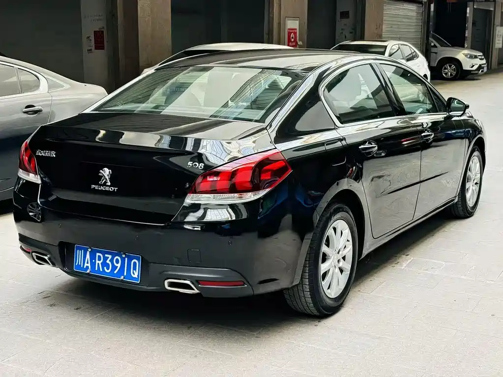 PEUGEOT 508