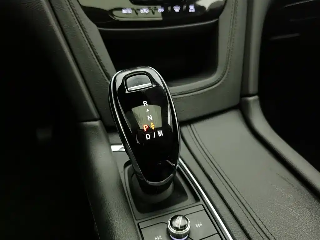Cadillac XT5 — миниатюра 13