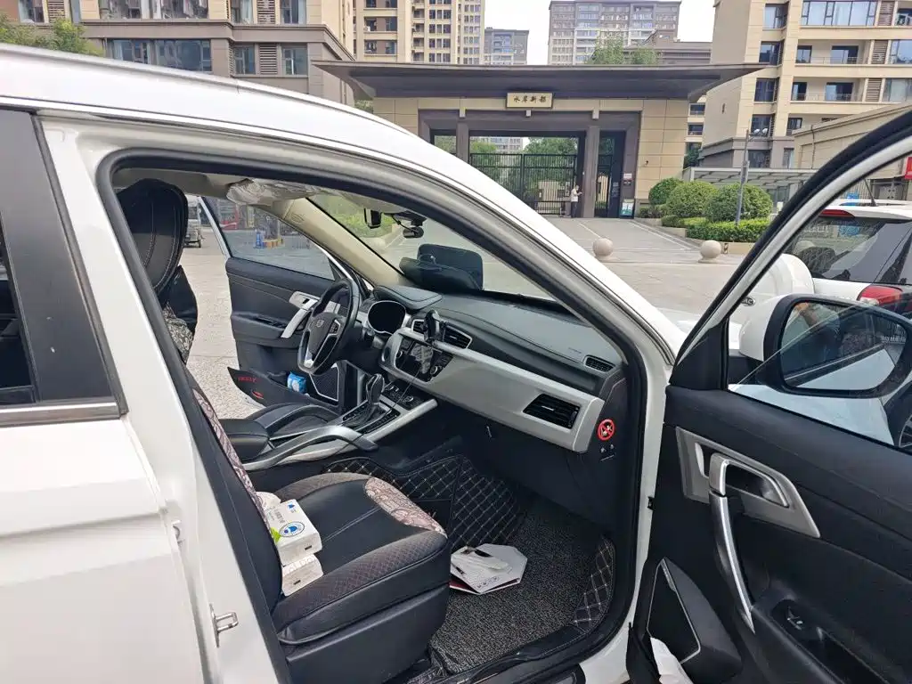 Geely Boyue — миниатюра 19