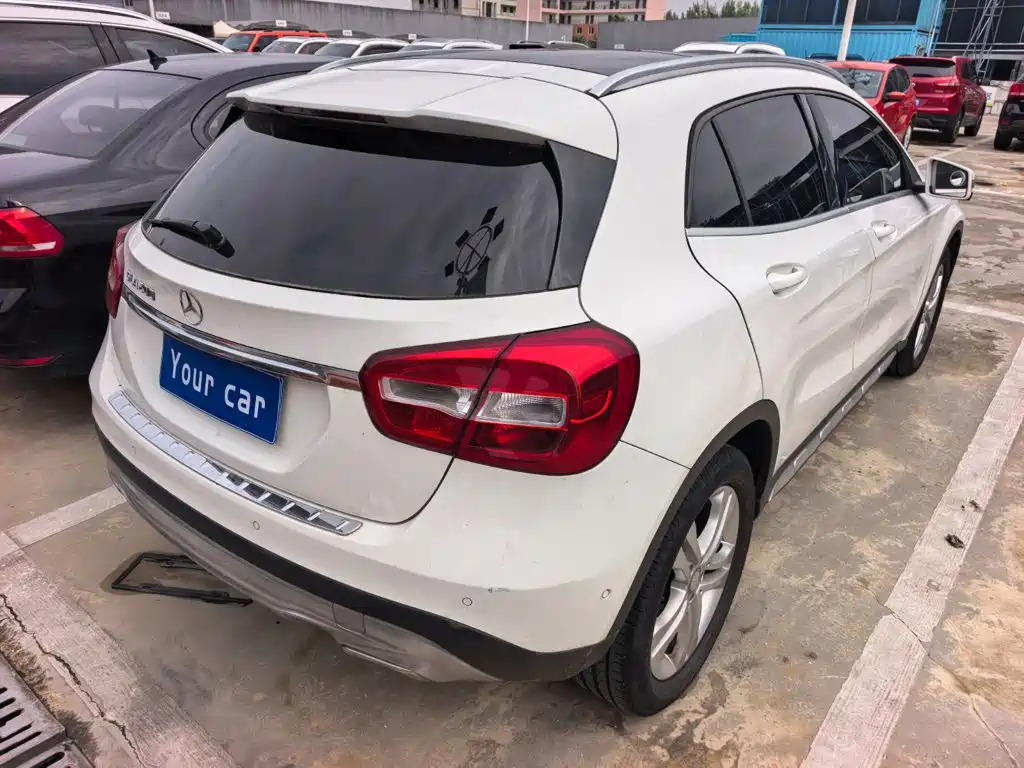 Mercedes-Benz GLA — миниатюра 6