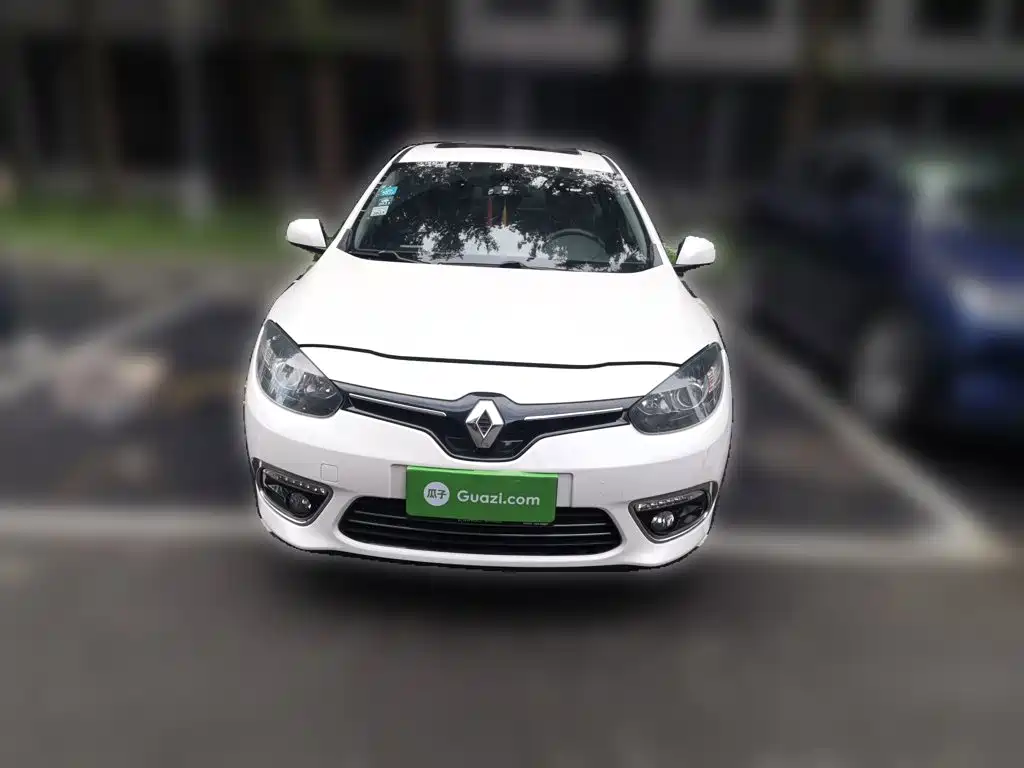 Renault Fluence — миниатюра 24