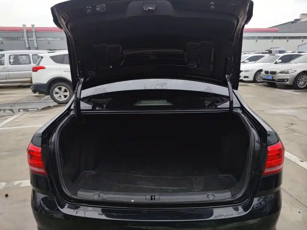 Volkswagen Lavida — миниатюра 19