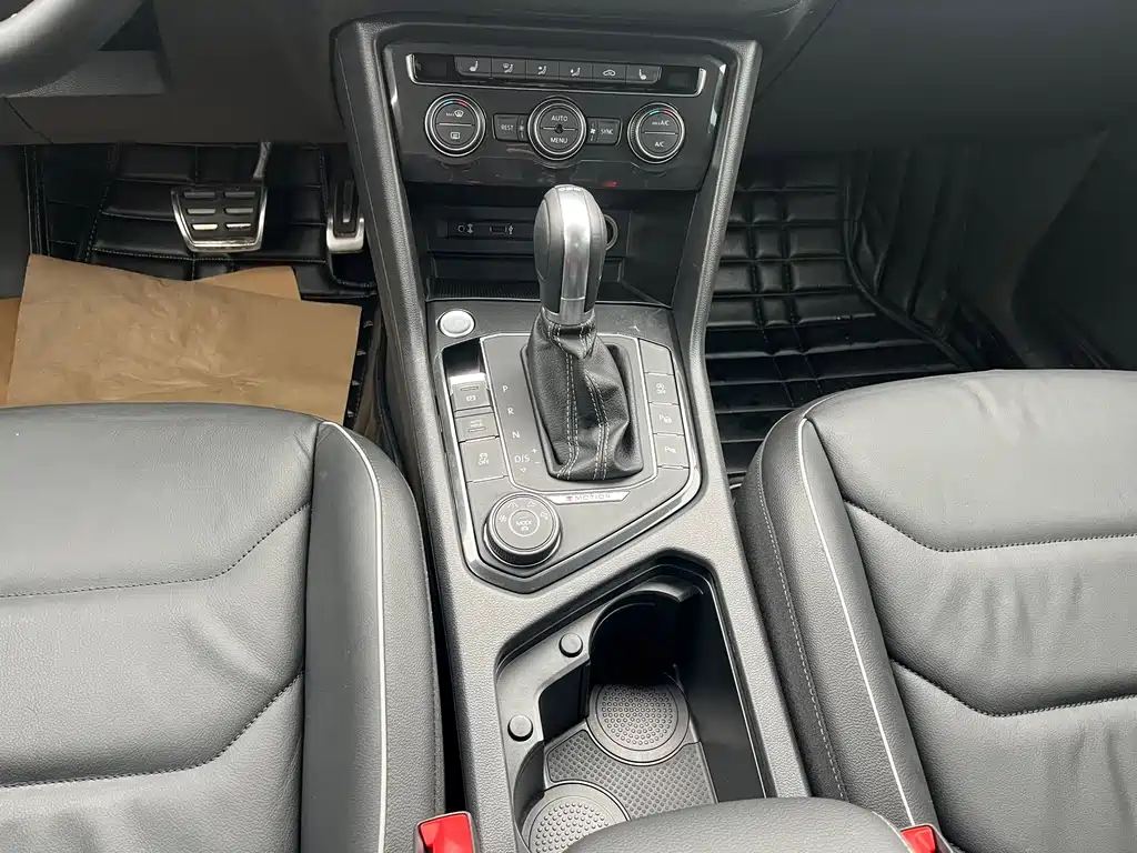 Volkswagen Tiguan — миниатюра 17