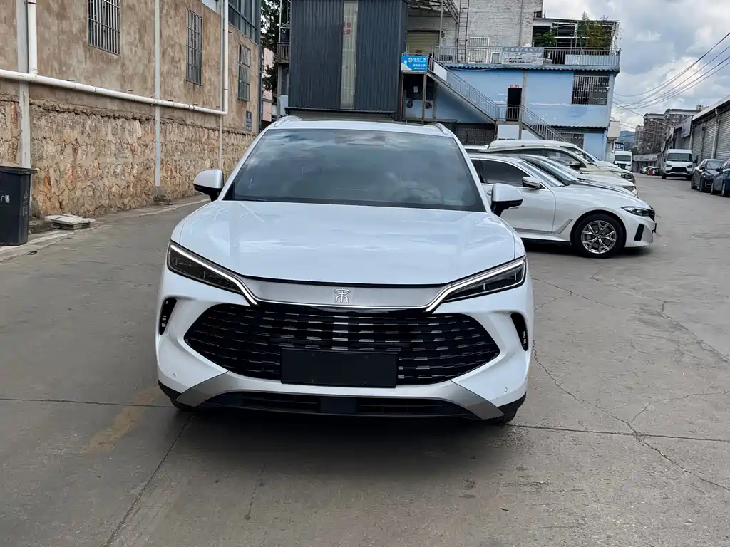 BYD L DM-i — миниатюра 2