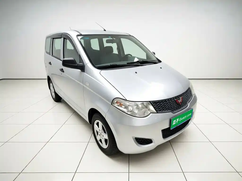 Wuling Hongguang — миниатюра 3