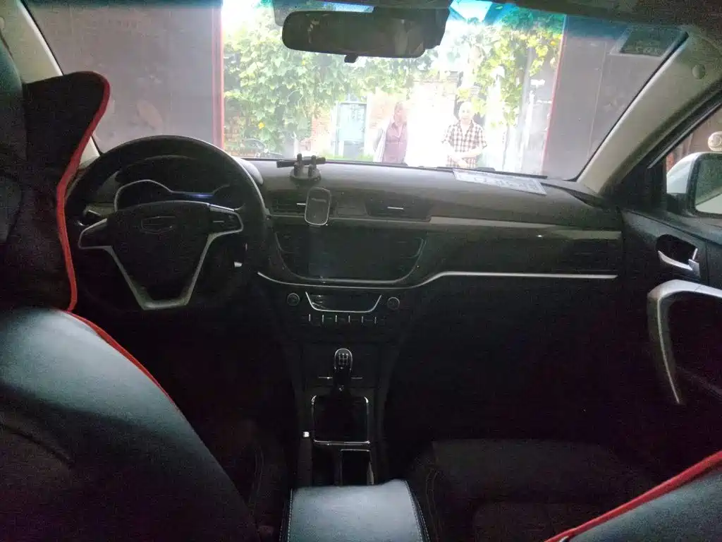 Geely Emgrand — миниатюра 5