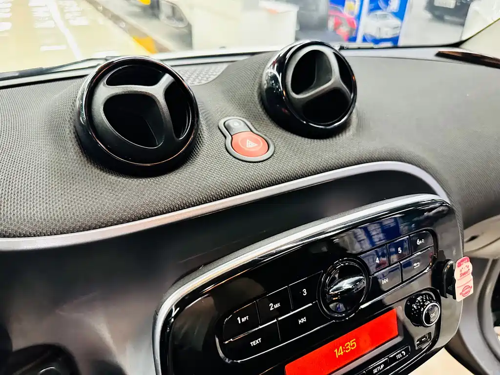 smart Smart Fortwo — миниатюра 34