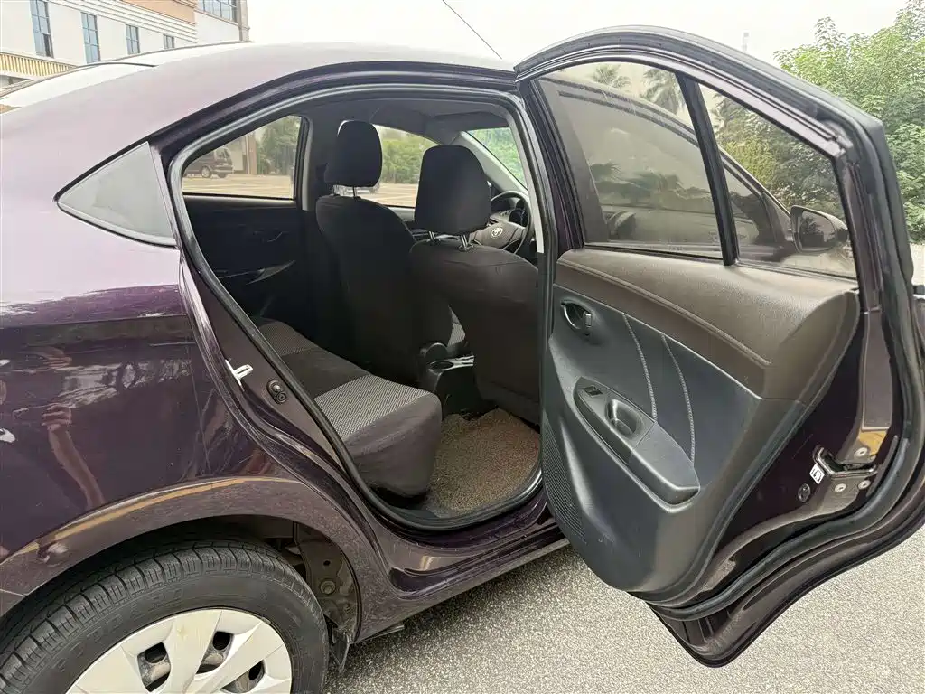 Toyota Vios — миниатюра 9