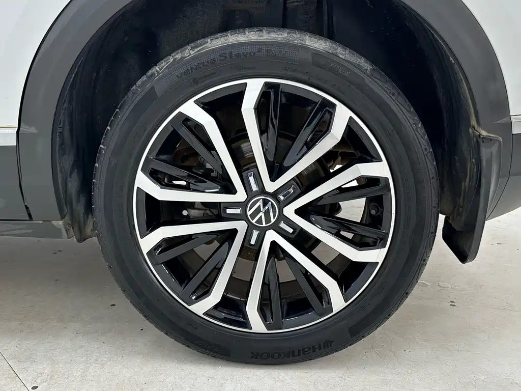 Volkswagen T-Roc — миниатюра 18