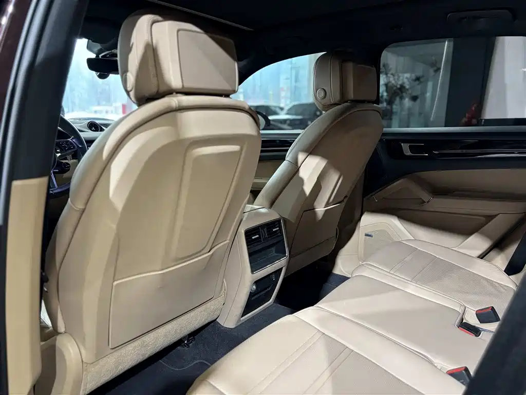 PORSCHE CAYENNE NEW ENERGY