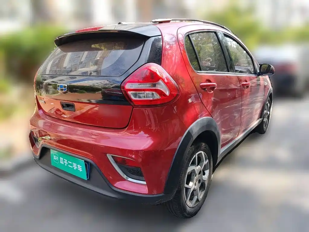 Geely Vision X1 — миниатюра 5
