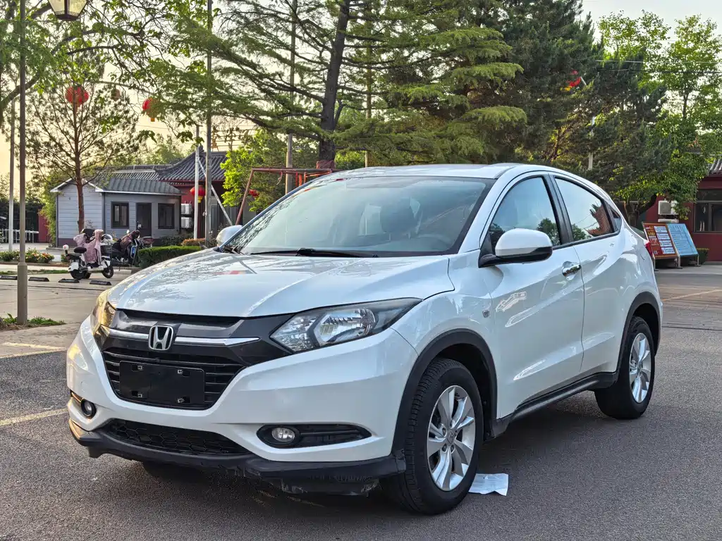 Honda Vezel 2015
