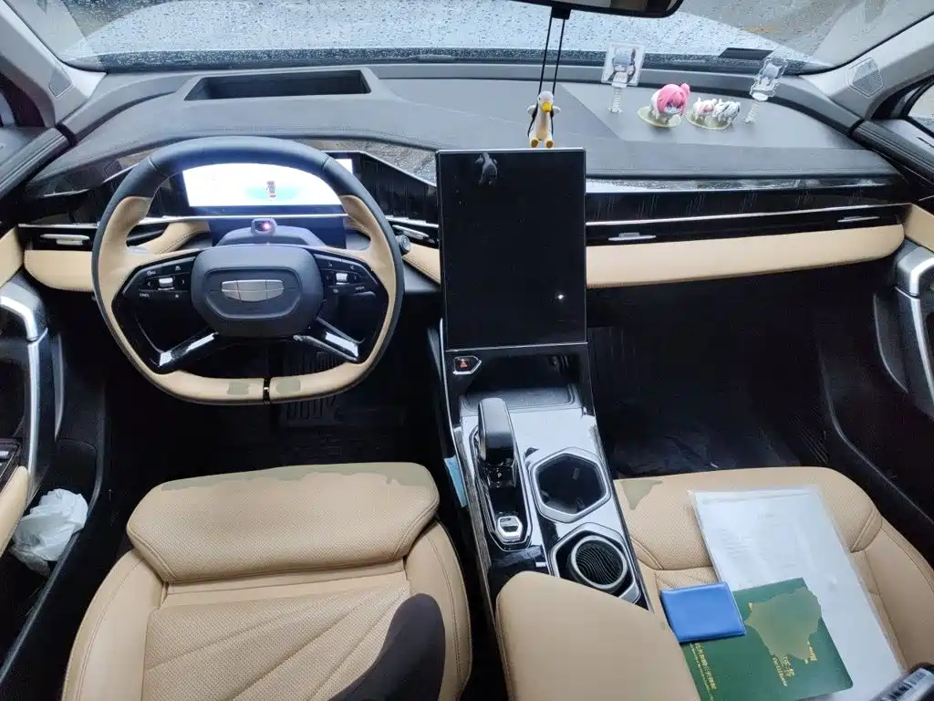 Geely Boyue L — миниатюра 5