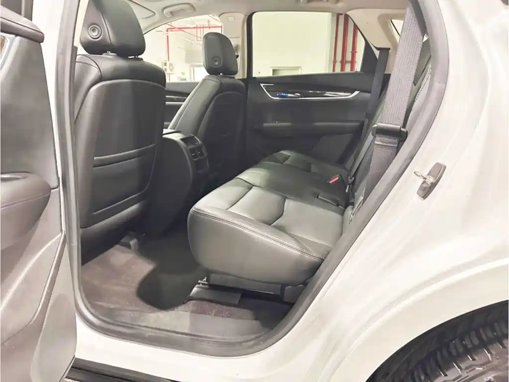 Cadillac XT5 — миниатюра 13