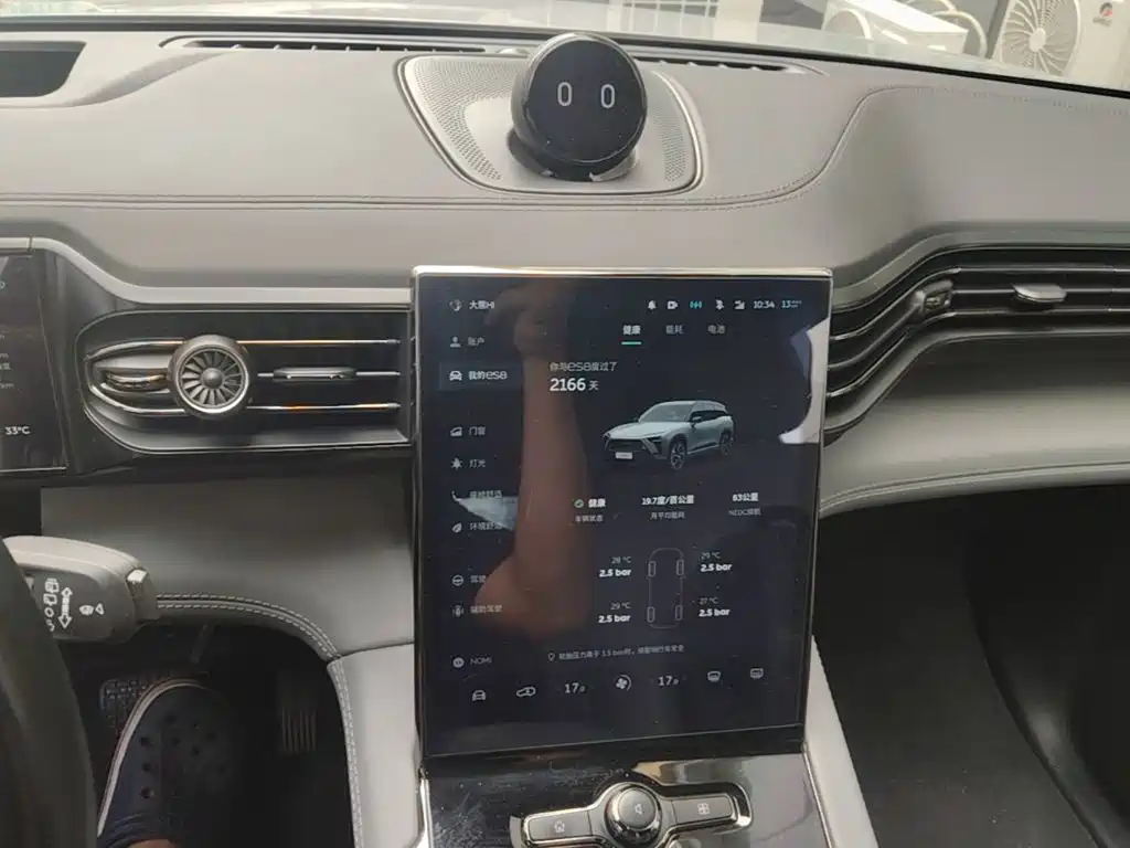 NIO ES8 — миниатюра 13