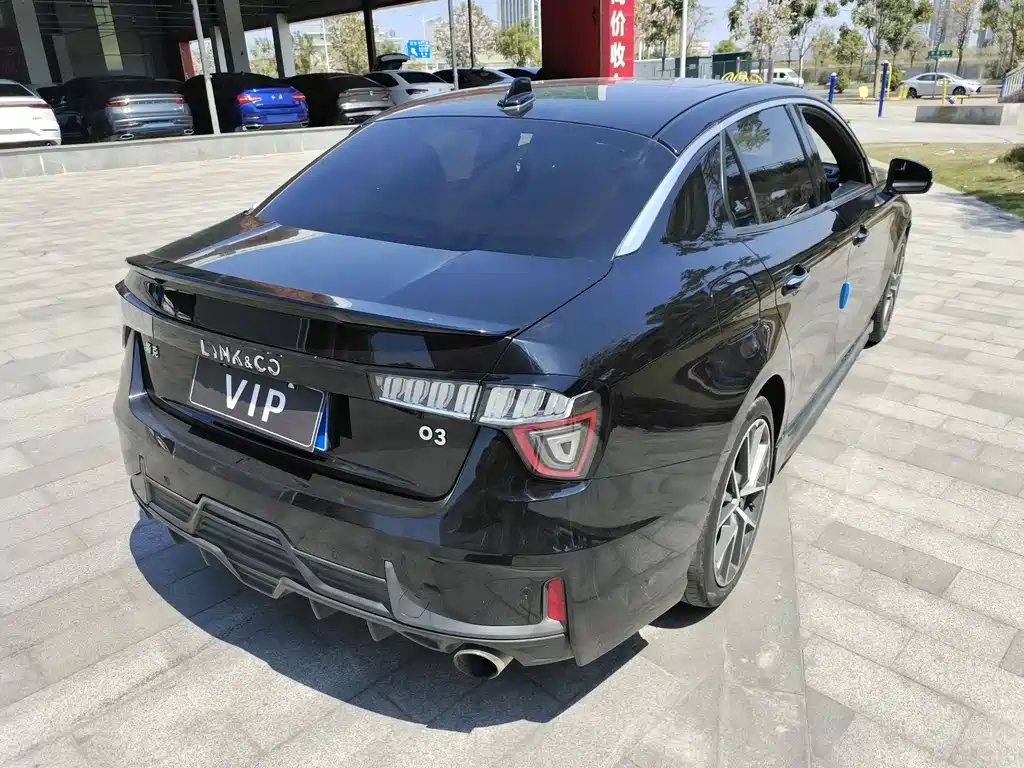 Lynk & Co 03 — миниатюра 9