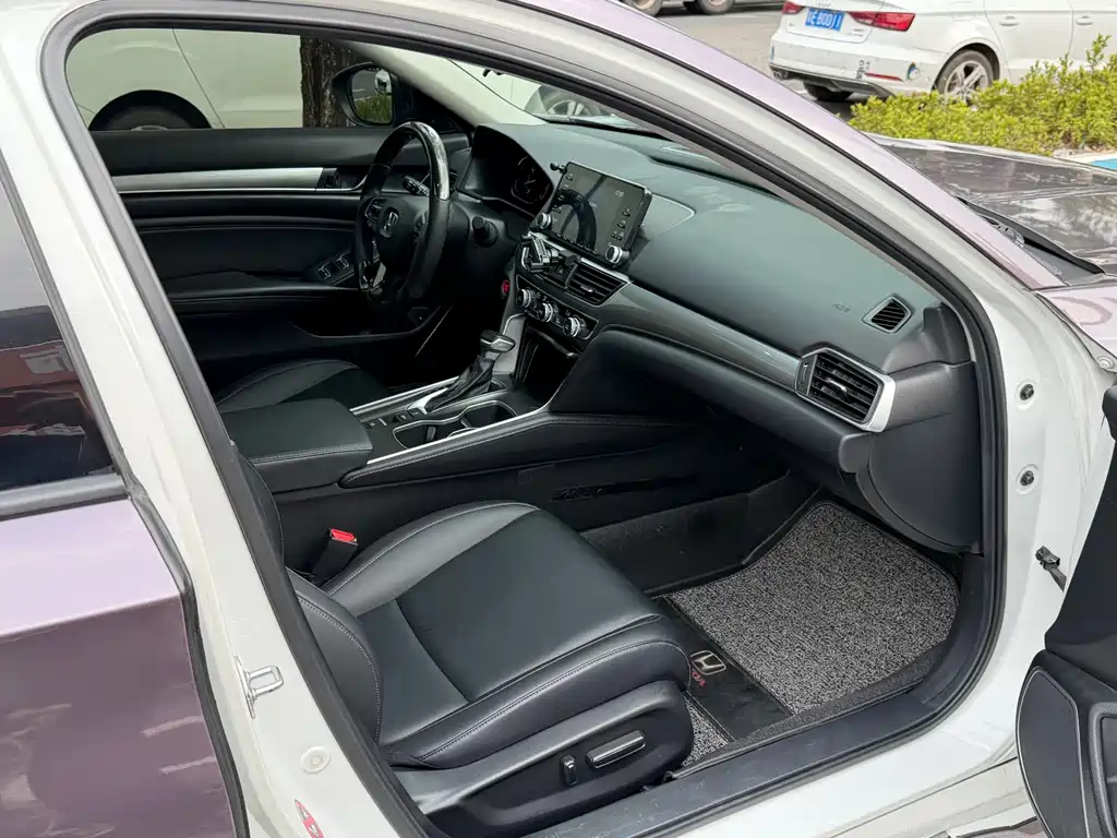 Honda Accord - фото 14