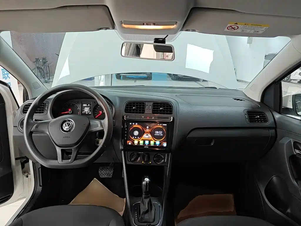 Volkswagen Polo — миниатюра 10