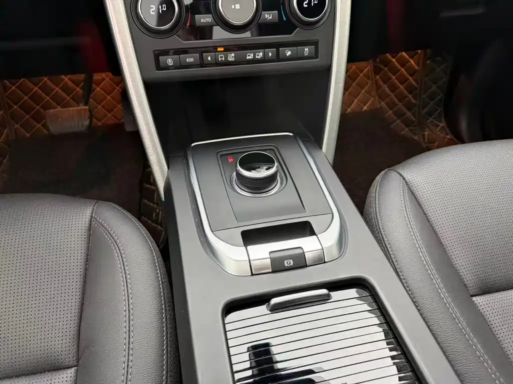 Land Rover Discovery Sport — миниатюра 20