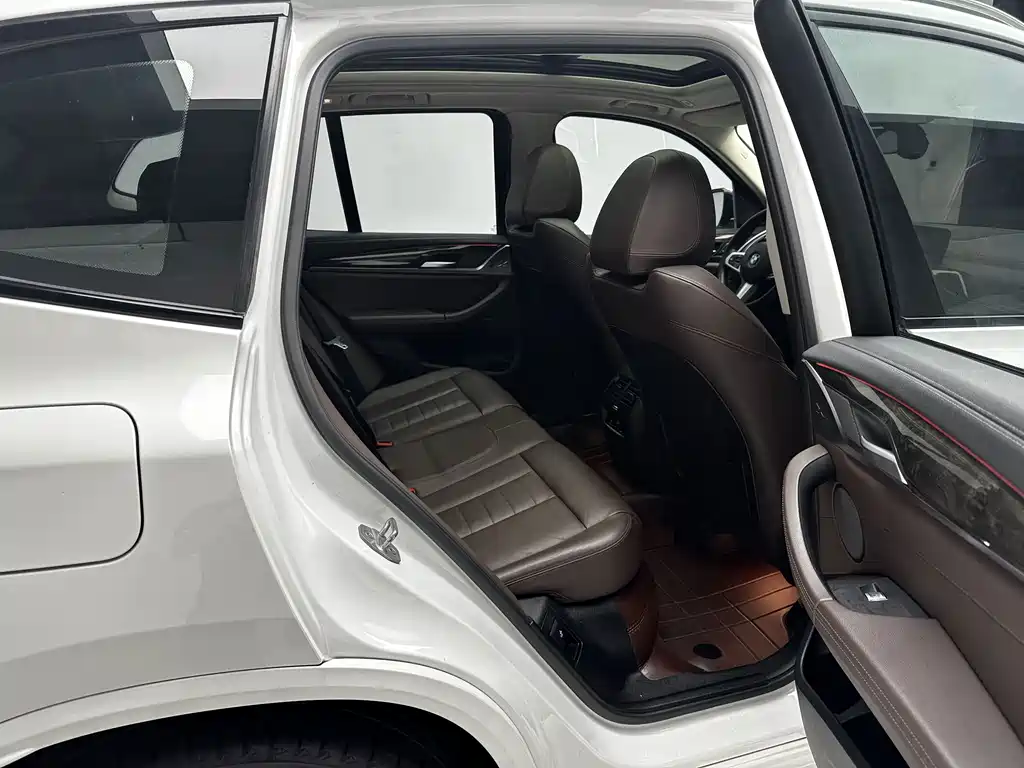 BMW X3 — миниатюра 18