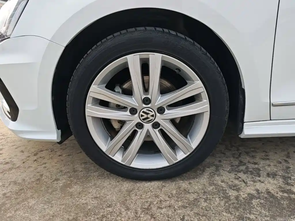 Volkswagen Sagitar — миниатюра 23