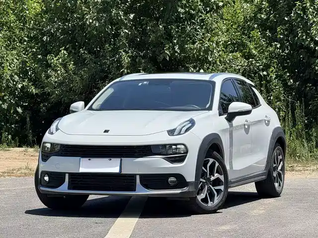 2019 Lynk & Co 02